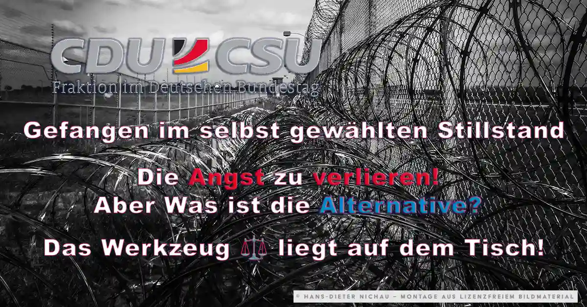 CDU/CSU-Logo vor Stacheldrahtzaun — Symbolbild für die Blockadehaltung beim AfD-Verbotsverfahren