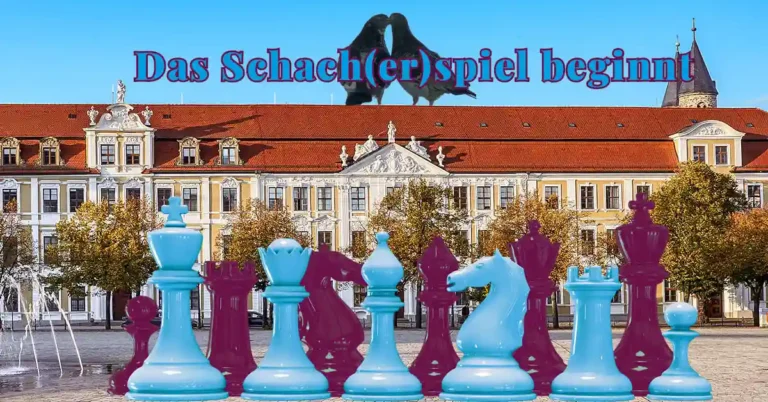 Landtag Sachsen-Anhalt Außenansicht mit Schachfiguren in AfD-Blau und BSW-Bordeaux und dem Text: Das Schach(er)spiel beginnt